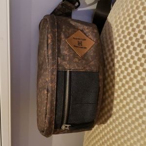 Belt Bag in Army Green and Black